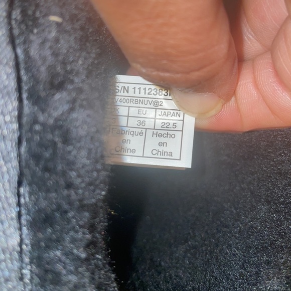 NWOTOB Uggs Boots - Picture 6 of 6